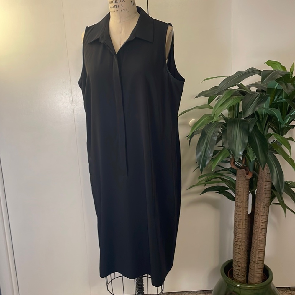 Jones New York sleeveless black button up midi dress